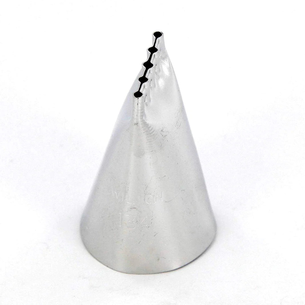 WILTON Tip #134 Striping