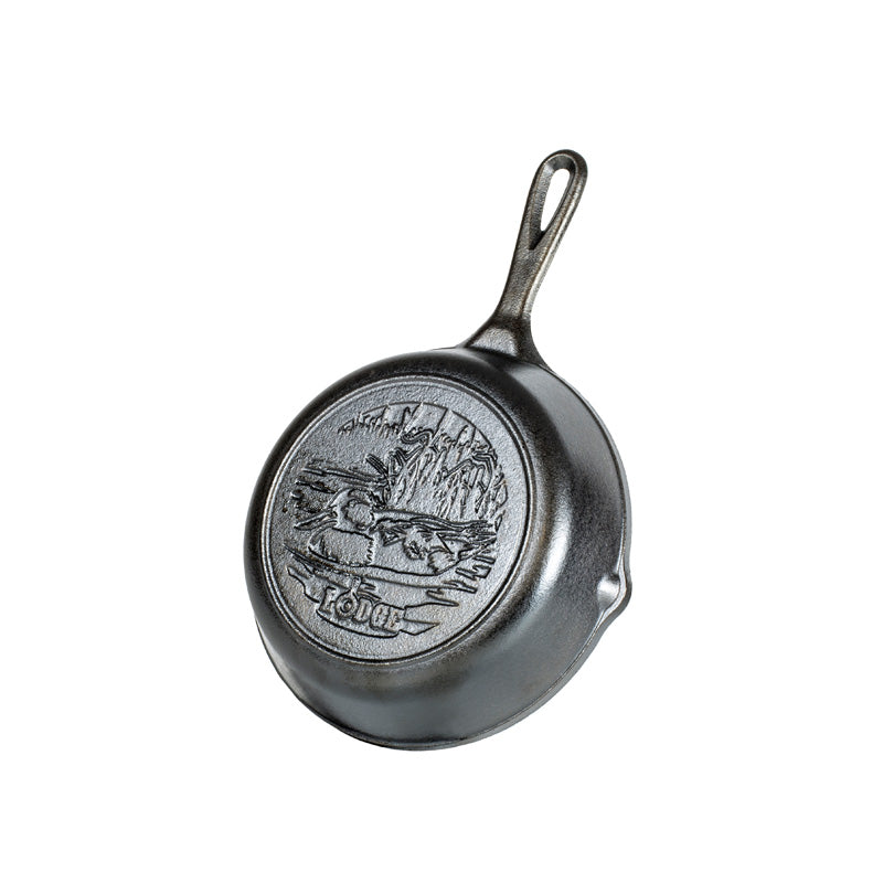 LODGE Wildlife Skillet - 8 Inch