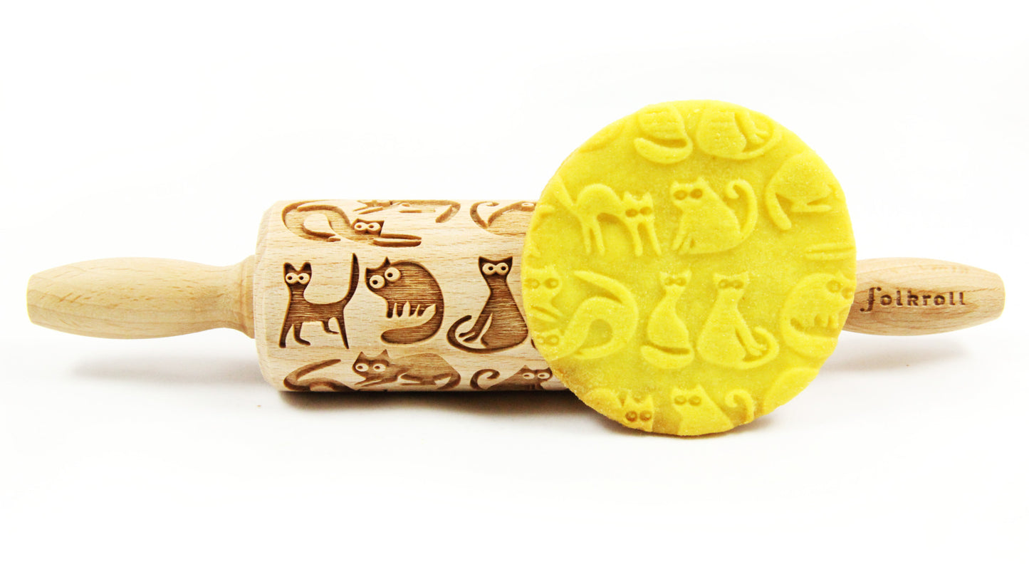 FOLKROLL Small Embossed Rolling Pin