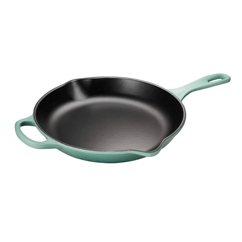 LE CREUSET Iron Handle Skillet - Round
