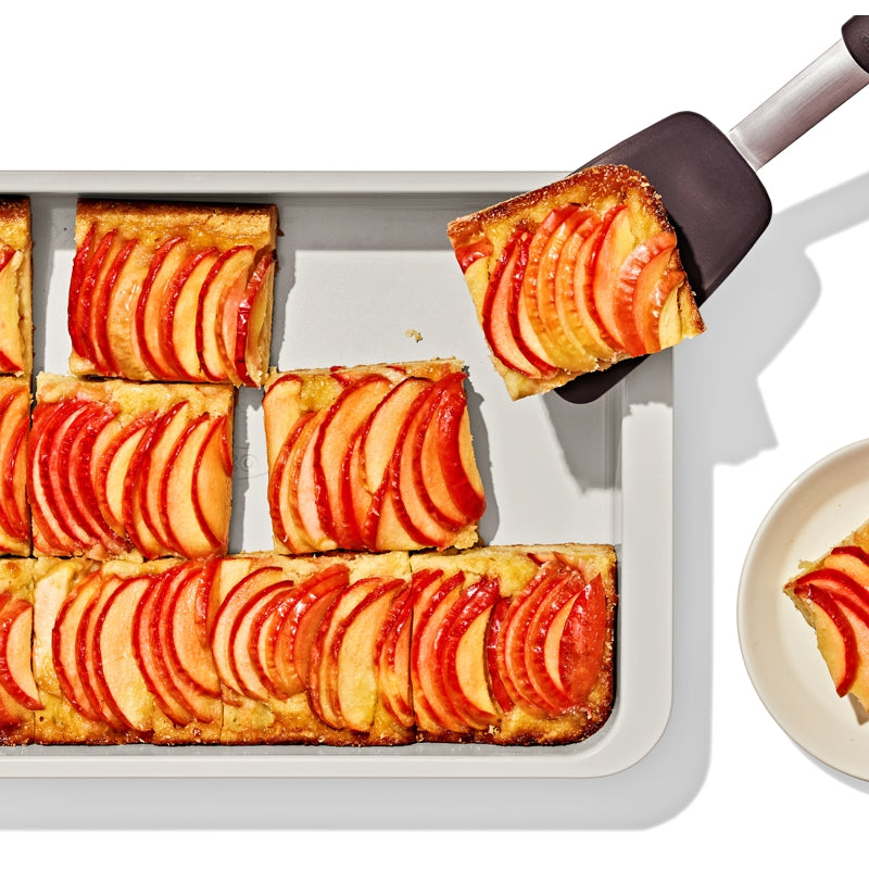 OXO PRO Ceramic Coated Cake Pan