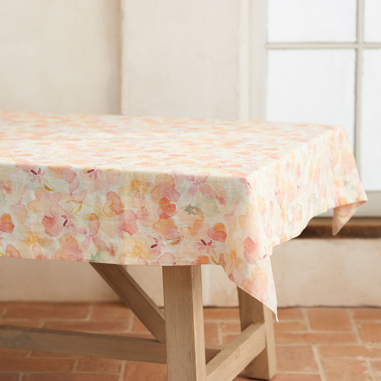 LINEN TALE Tablecloth - Floral