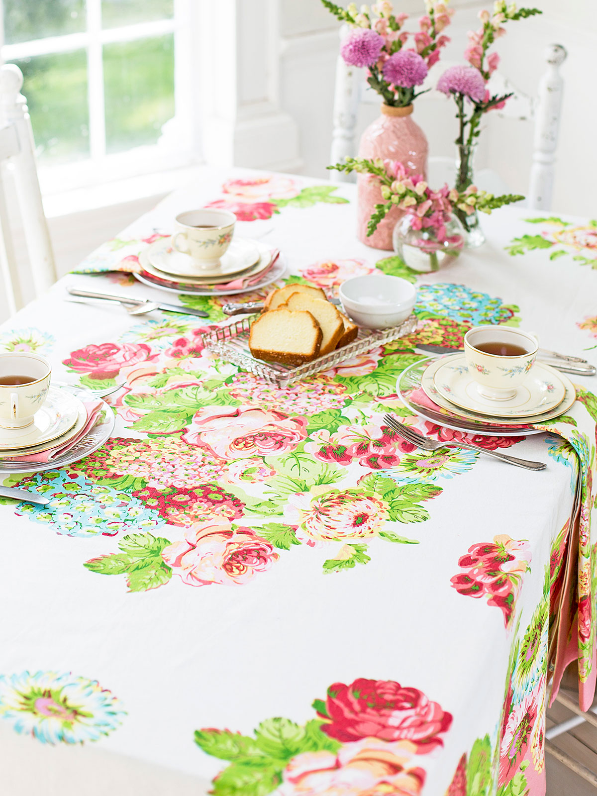 APRIL CORNELL Tablecloth - Coral Spring Gathering